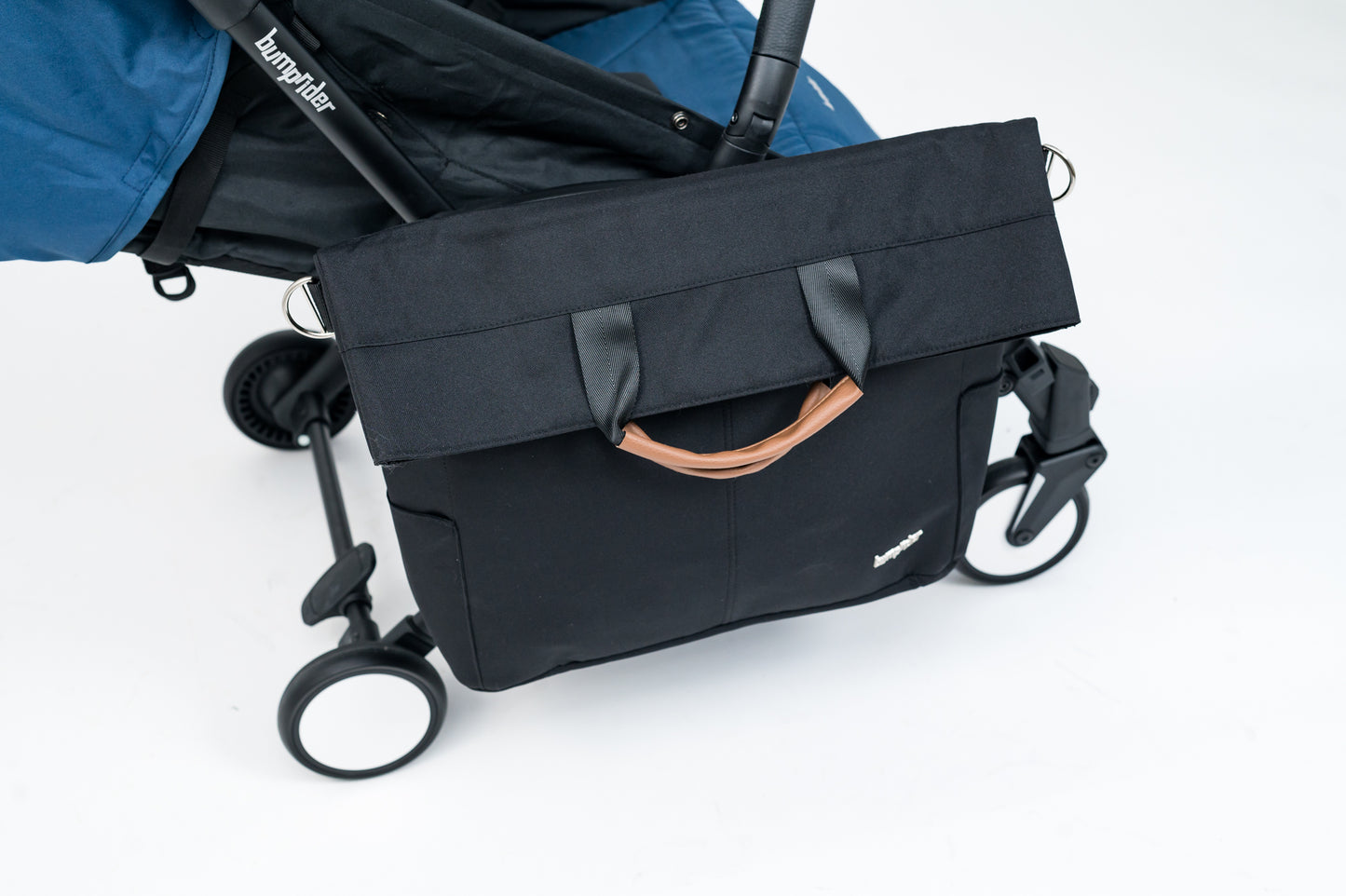 Bumprider Connect Sidebag Black/Brown on Blue Stroller
